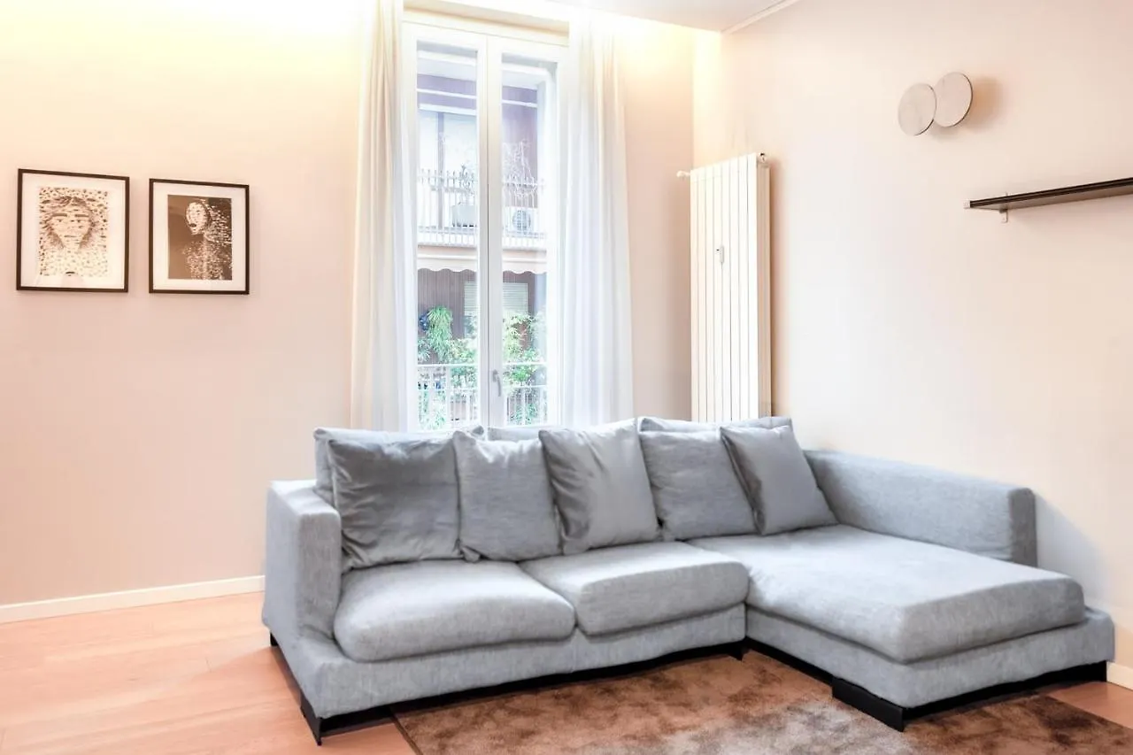 Commenda, 28 - Comodo Per Tribunale - Centrale Apartment Milan Italy